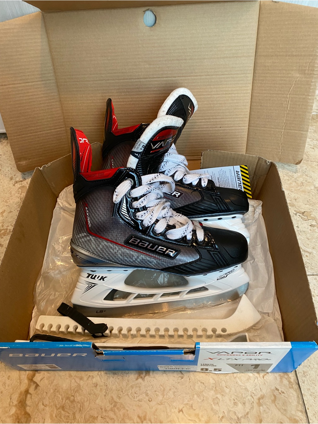 Bauer Vapor Inline Hockey Skates - Black, Gray & Red. Men Size 10 Shoe Size 8.5